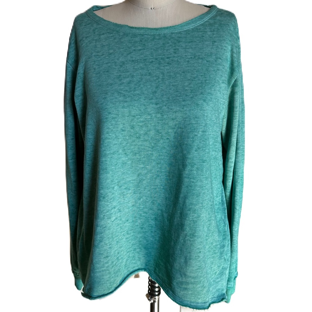 Grace & Lace High Low Green Sweatshirt. Size small